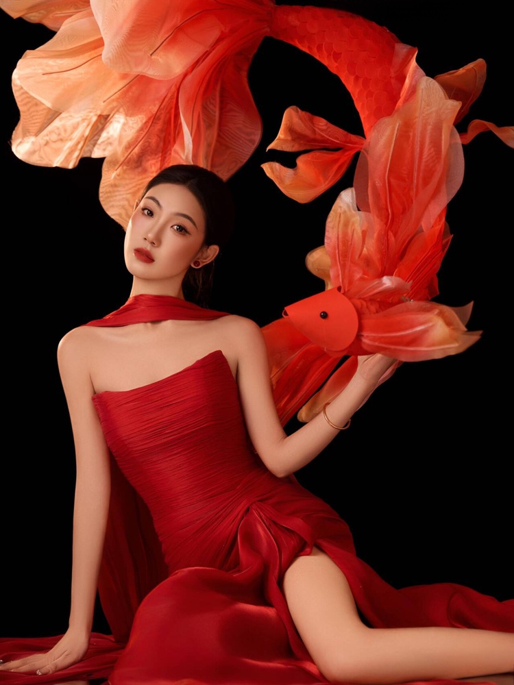 2026 New Year Red Lucky Carp C - đánh giá và giá Ethnic Fashion Shoot