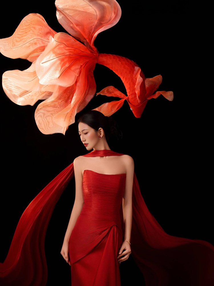 2026 New Year Red Lucky Carp C - đánh giá và giá Ethnic Fashion Shoot